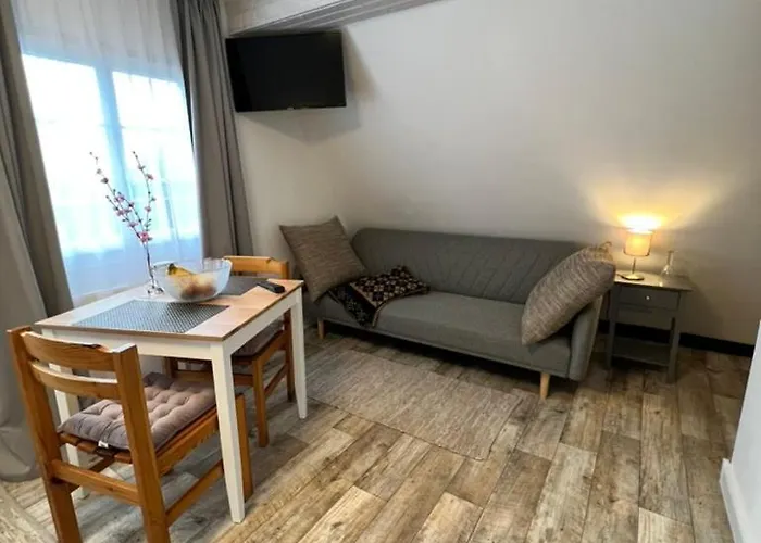 Apartamento Aparts4ring 10, *